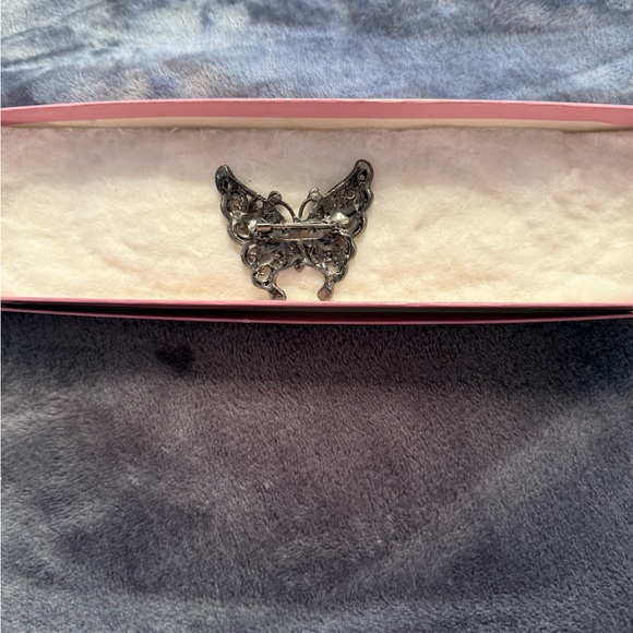 Vintage butterfly brooch - Picture 2 of 3